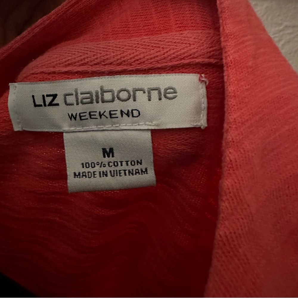 Liz Claiborne Weekend Coral V-Neck Top | Size Medium - Picture 6 of 7